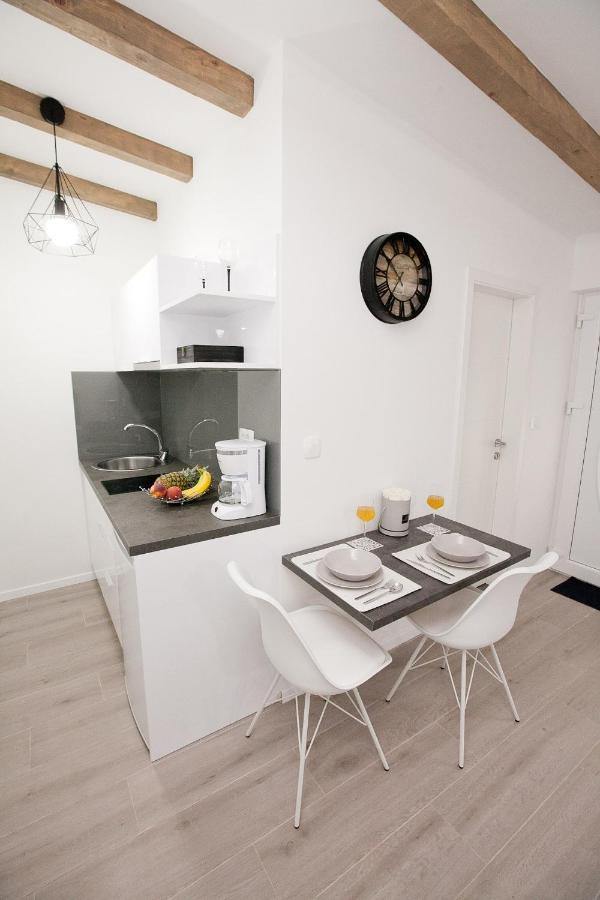 Studio Apartments Tara Zadar Exterior foto